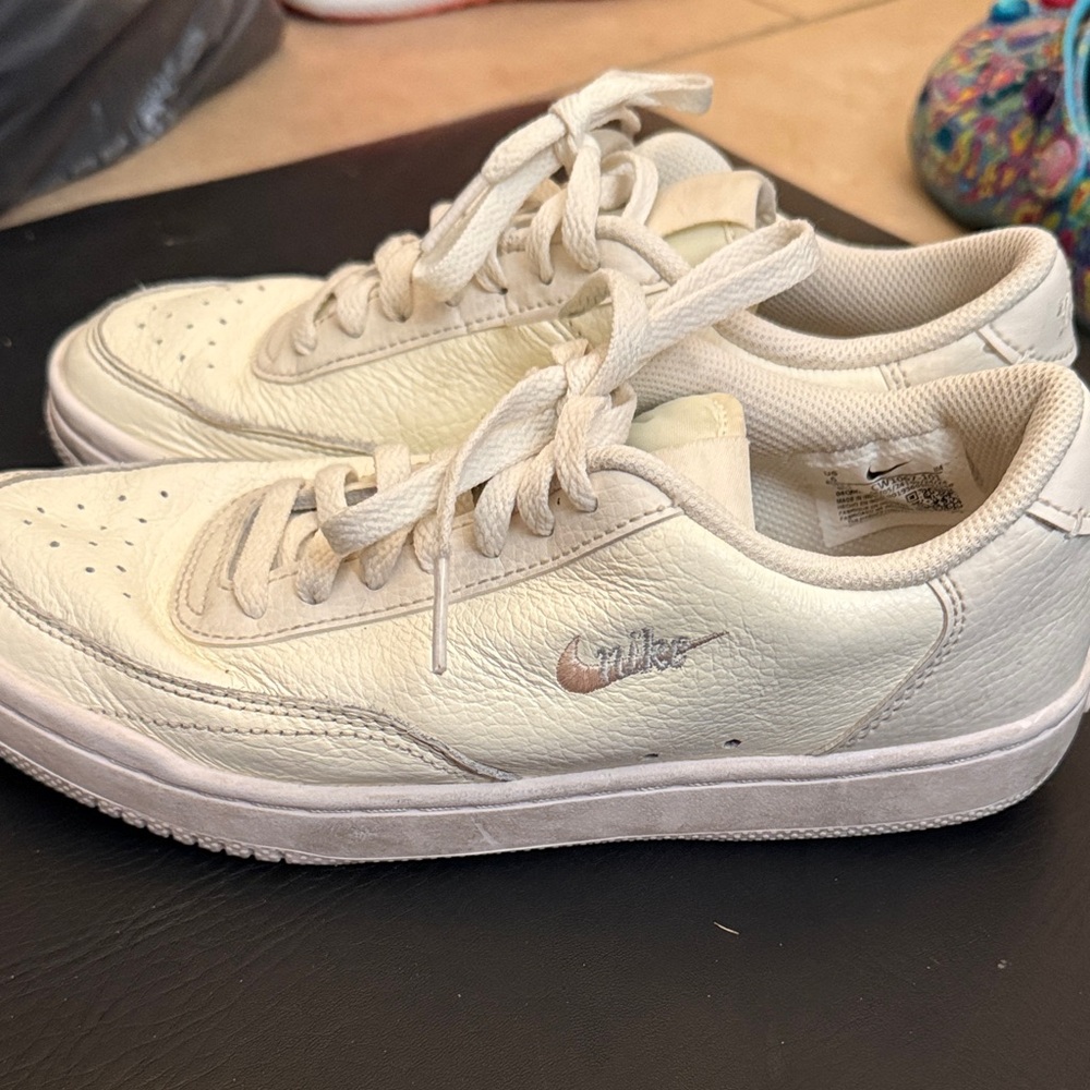 Nike Cream Leather Low-Top Sneakers with Subtle Metallic Swoosh
